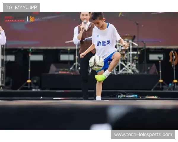 用足球球星的名字唱响赛场旋律打造一场属于球迷的音乐盛宴